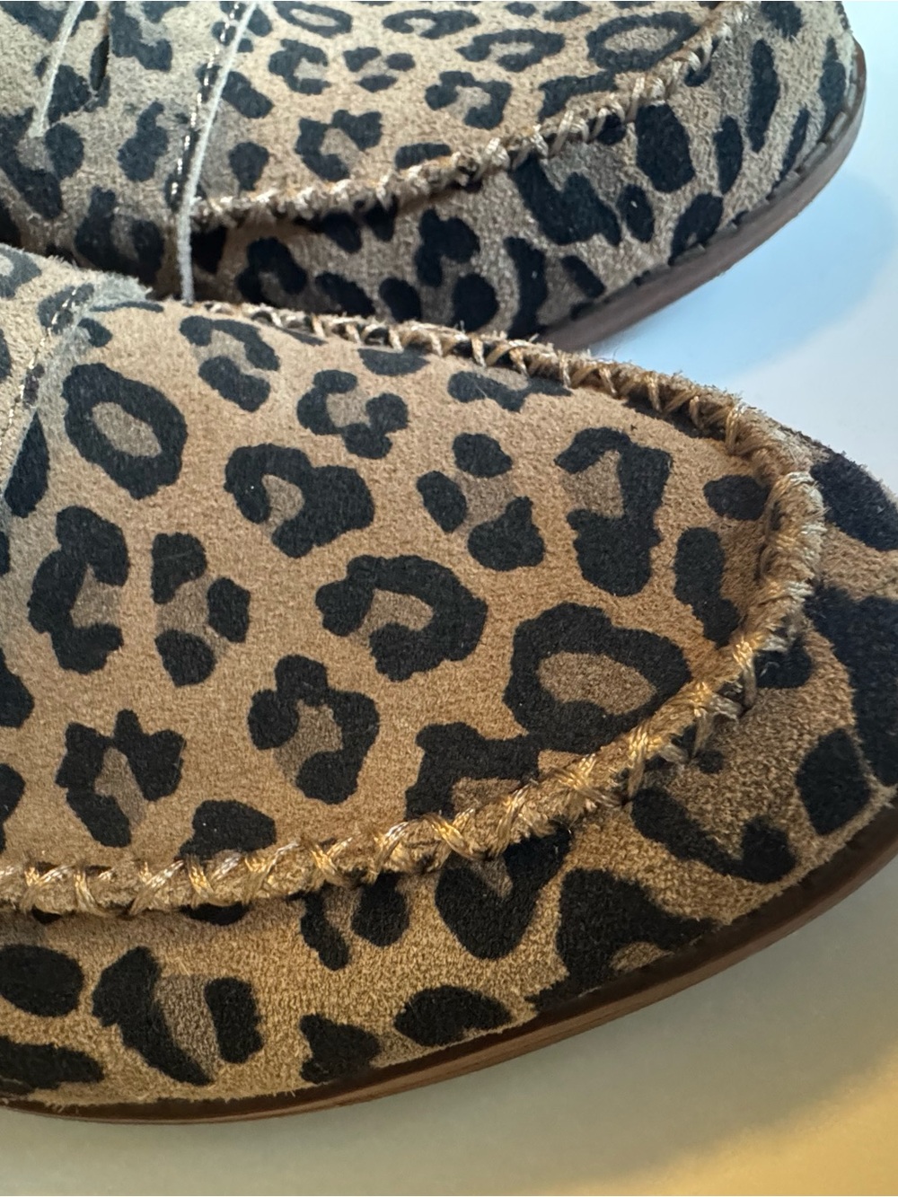 Lucky Brand Leopard Print Penny Loafers in Size 8 - Picture 2 of 7